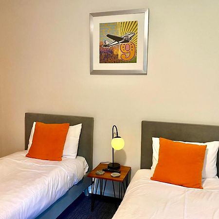 The Warby, Where Mid-Century Style Meets The Mountains Warburton Εξωτερικό φωτογραφία