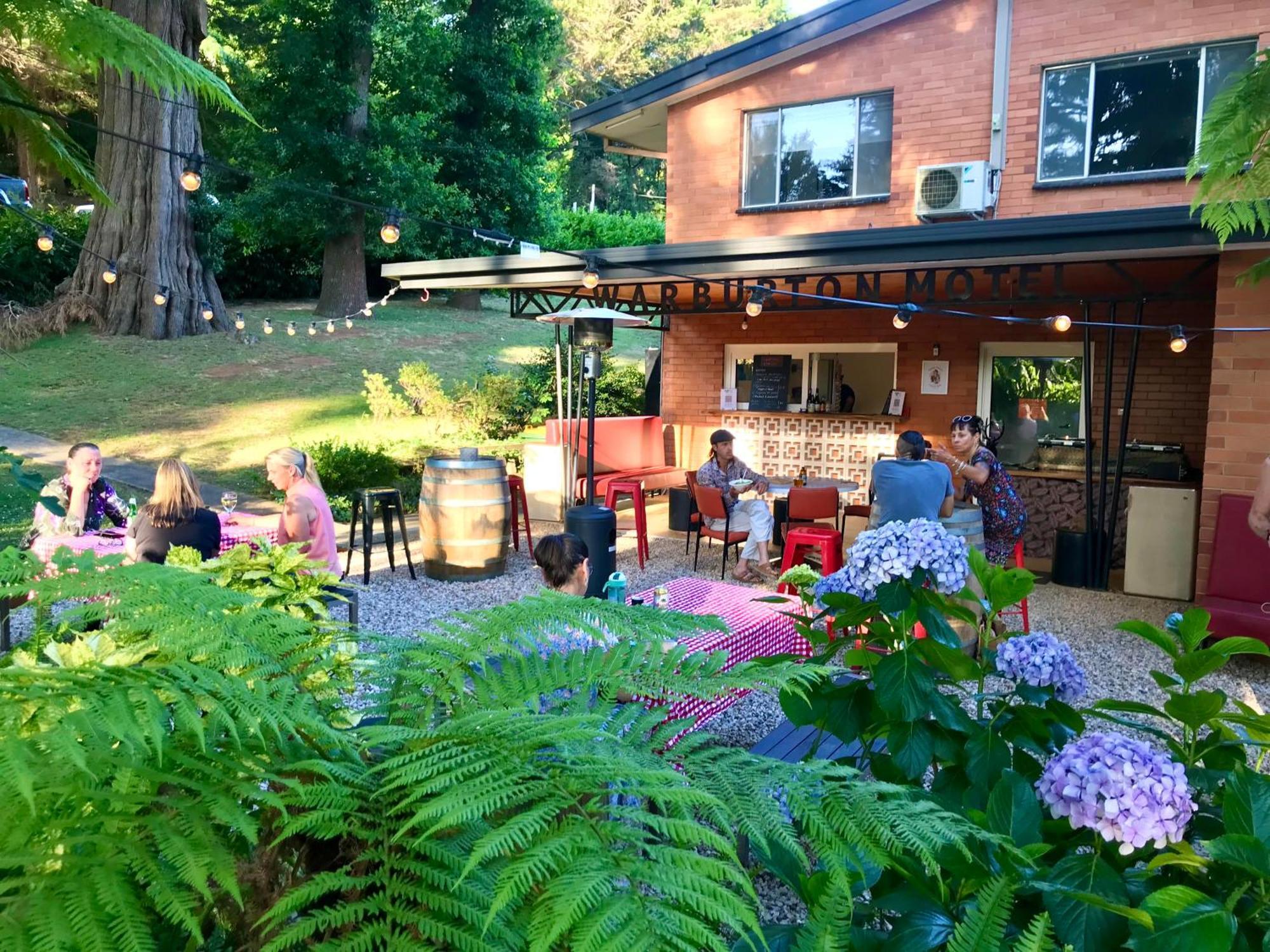The Warby, Where Mid-Century Style Meets The Mountains Warburton Εξωτερικό φωτογραφία